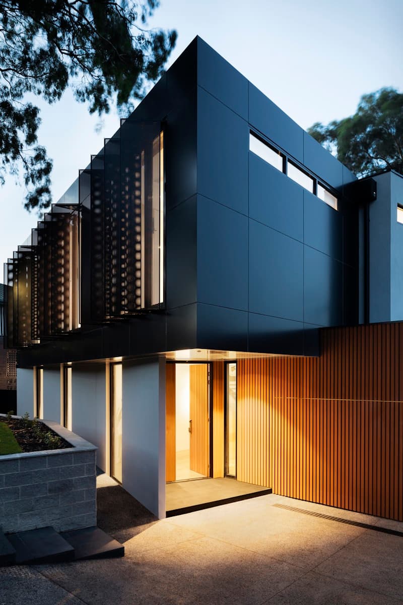 Dusk D — Dark Cladding Blue Hour
